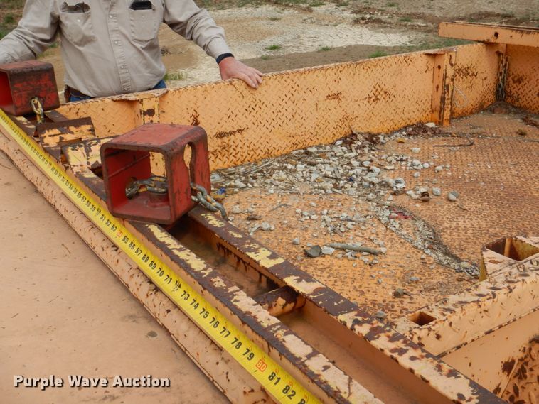 image for item MK9532 2005 Butler Trailer Manufacturing  pole trailer