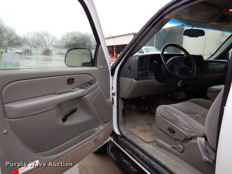 image for item MK9548 2005 Chevrolet Tahoe  SUV