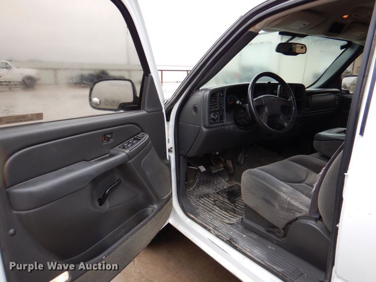 image for item MK9551 2005 Chevrolet Silverado 1500