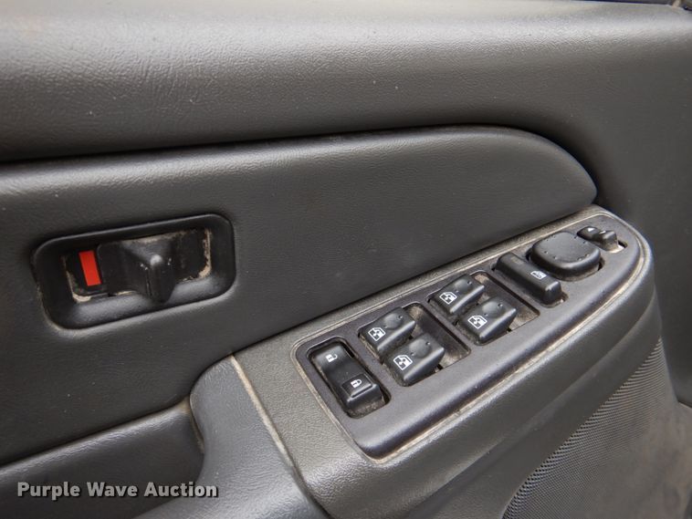 image for item MK9551 2005 Chevrolet Silverado 1500