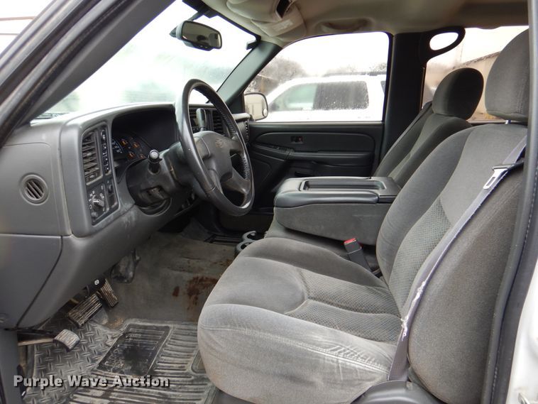 image for item MK9551 2005 Chevrolet Silverado 1500