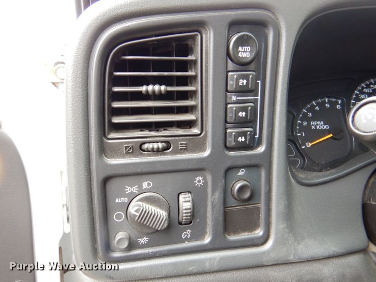 image for item MK9551 2005 Chevrolet Silverado 1500