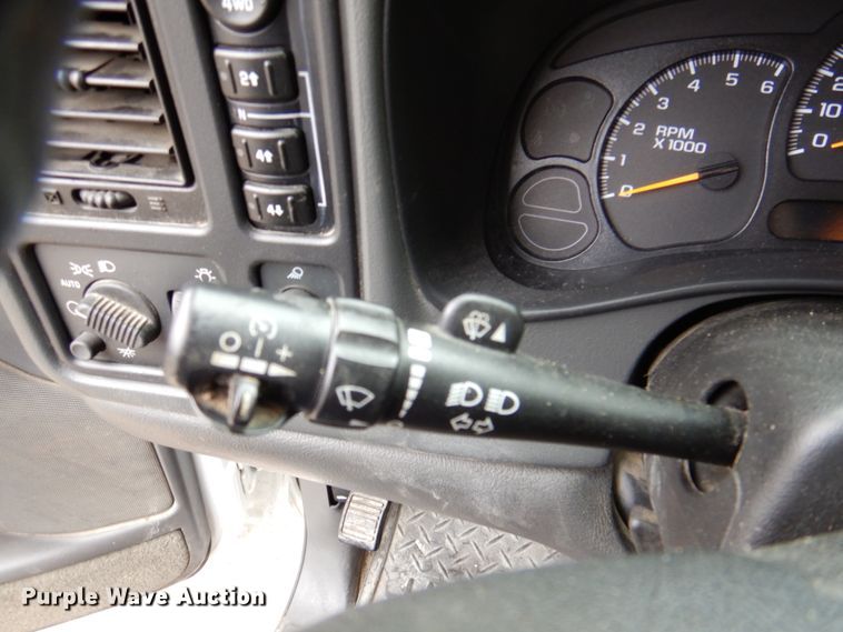 image for item MK9551 2005 Chevrolet Silverado 1500