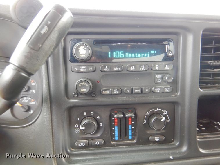 image for item MK9551 2005 Chevrolet Silverado 1500