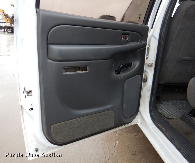 image for item MK9551 2005 Chevrolet Silverado 1500