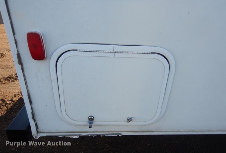 image for item MX9885 2006 Coachmen Capri  camper