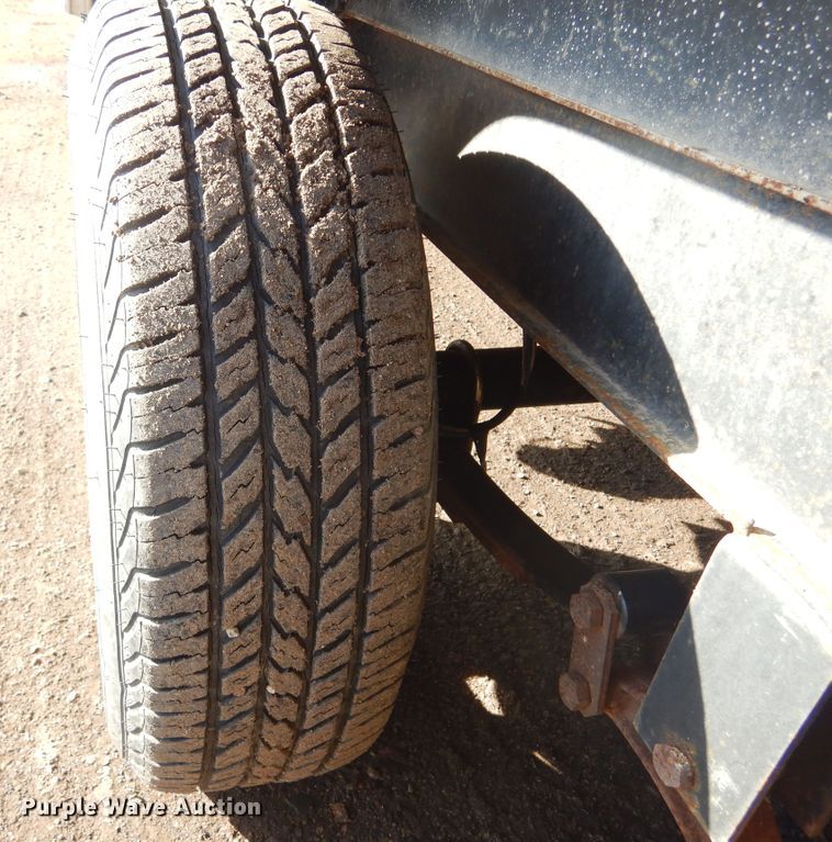 image for item MX9885 2006 Coachmen Capri  camper