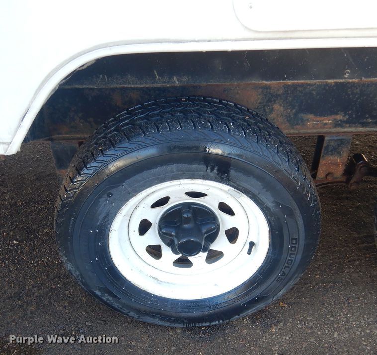 image for item MX9885 2006 Coachmen Capri  camper