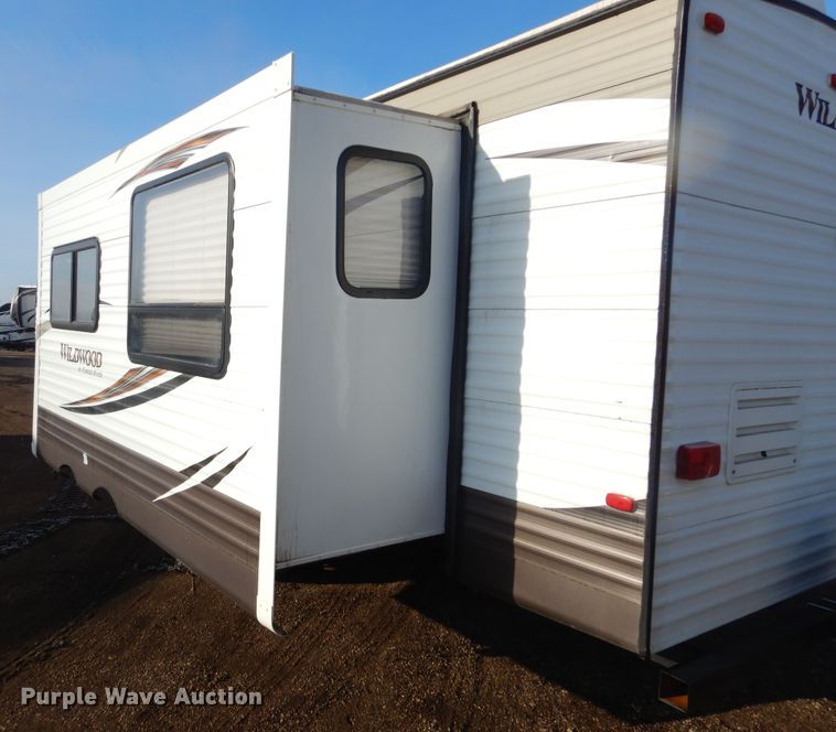 image for item MX9887 2017 Forest River Wildwood  camper