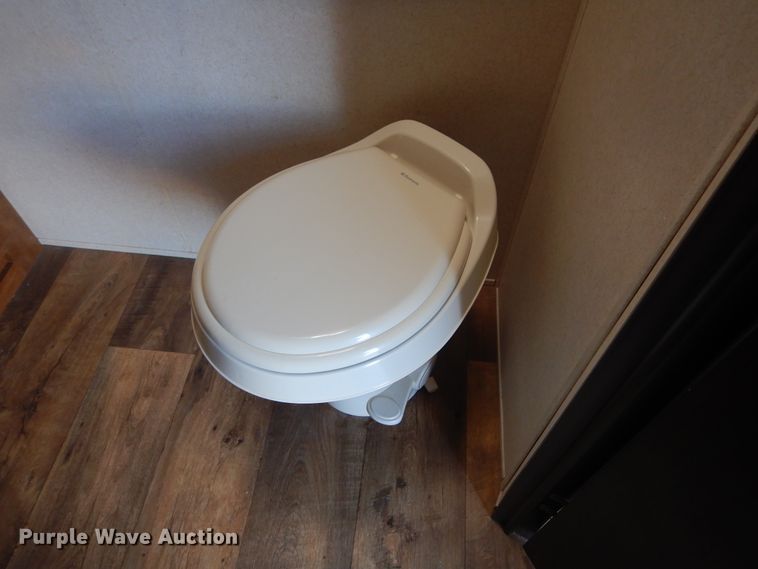 image for item MX9887 2017 Forest River Wildwood  camper