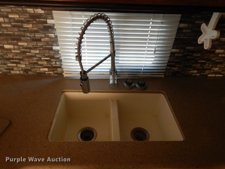 image for item MX9887 2017 Forest River Wildwood  camper