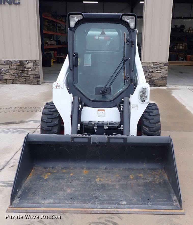 image for item DC4027 2015 Bobcat S590  skid steer loader