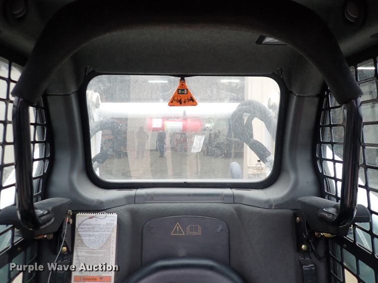 image for item DC4027 2015 Bobcat S590  skid steer loader