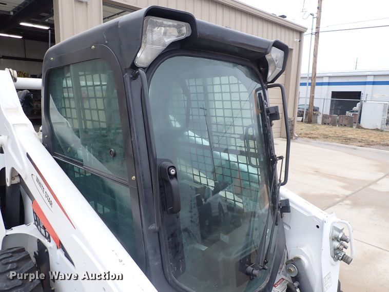 image for item DC4027 2015 Bobcat S590  skid steer loader