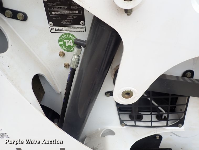 image for item DC4027 2015 Bobcat S590  skid steer loader