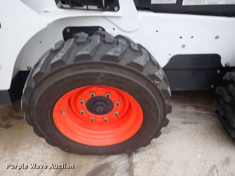 image for item DC4027 2015 Bobcat S590  skid steer loader