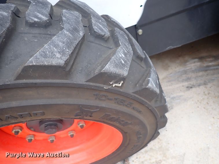 image for item DC4027 2015 Bobcat S590  skid steer loader