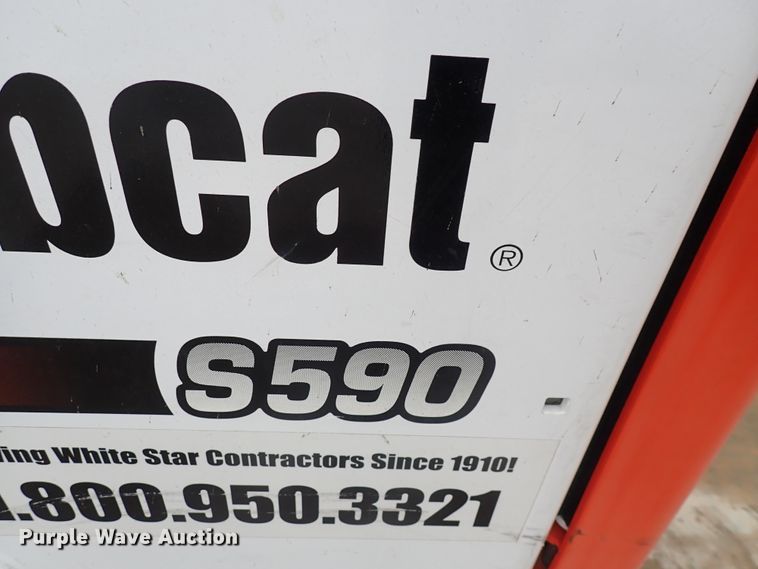 image for item DC4027 2015 Bobcat S590  skid steer loader