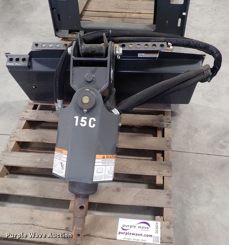 image for item DC4028 2015 Bobcat 15C  skid steer auger