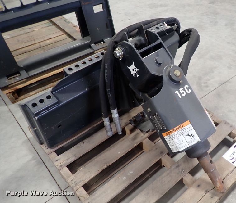 image for item DC4028 2015 Bobcat 15C  skid steer auger