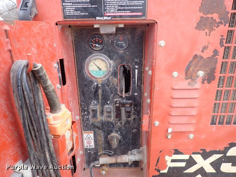 image for item DC4102 2011 Ditch Witch FX30  vacuum excavator