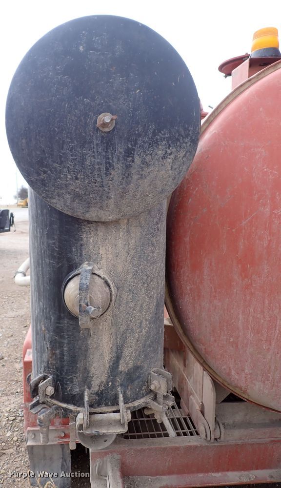 image for item DC4102 2011 Ditch Witch FX30  vacuum excavator