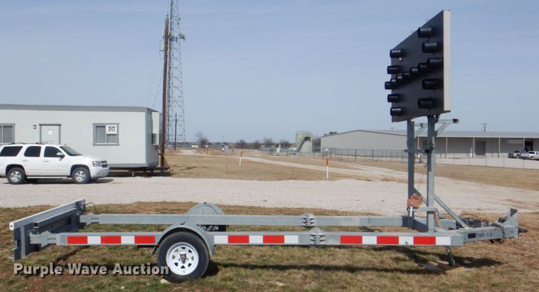 image for item DH7343 2012 Gregory TTMA-100  crash attenuator trailer
