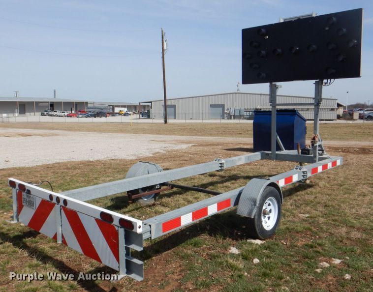 image for item DH7343 2012 Gregory TTMA-100  crash attenuator trailer