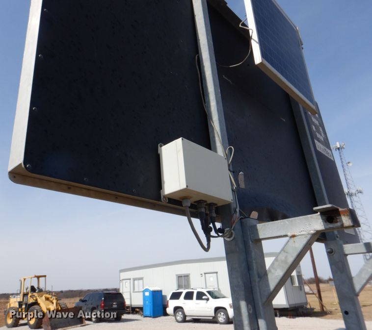 image for item DH7343 2012 Gregory TTMA-100  crash attenuator trailer