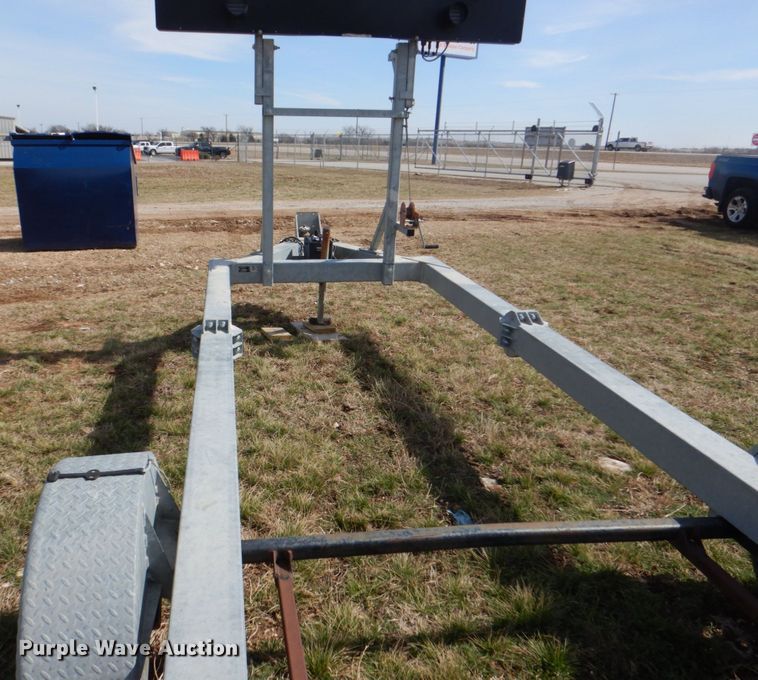 image for item DH7343 2012 Gregory TTMA-100  crash attenuator trailer