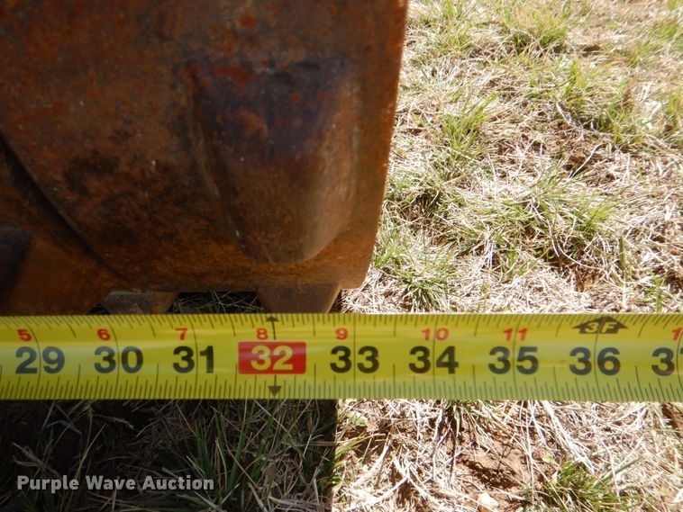 image for item DH7349 2016 Bomag BMP8500  trench compactor