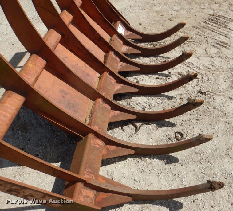 image for item DH7352 Pemberton  91" W root rake