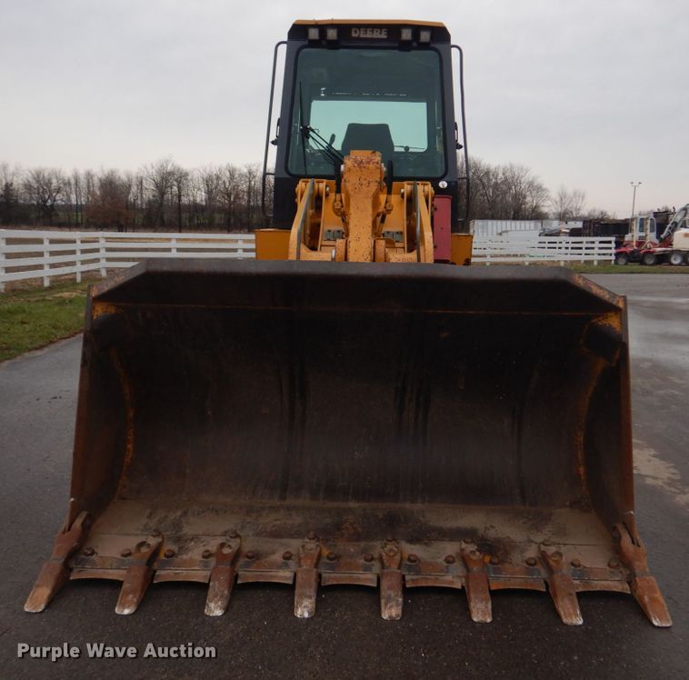 image for item DH8226 2004 John Deere 655C  track loader