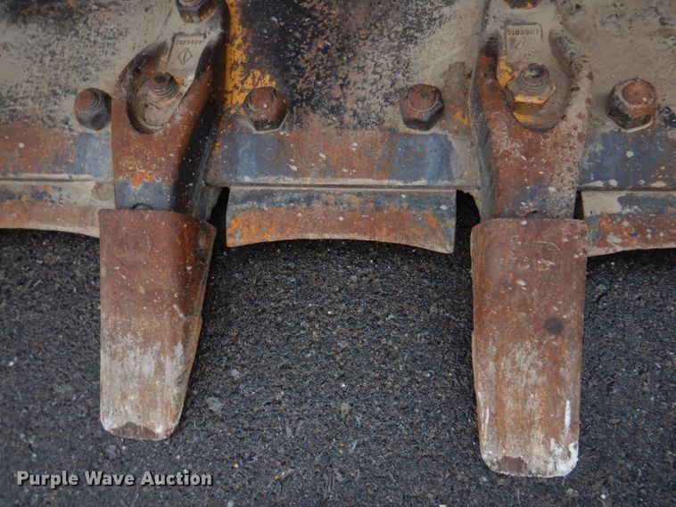 image for item DH8226 2004 John Deere 655C  track loader