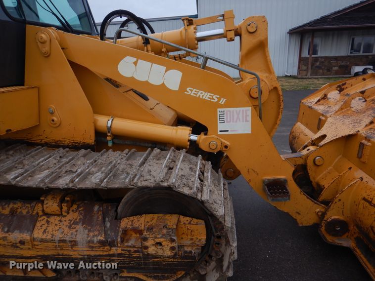 image for item DH8226 2004 John Deere 655C  track loader