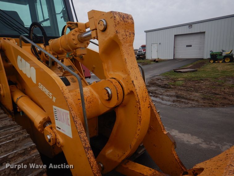 image for item DH8226 2004 John Deere 655C  track loader