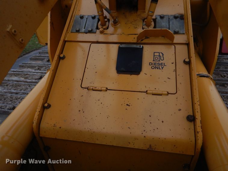 image for item DH8226 2004 John Deere 655C  track loader