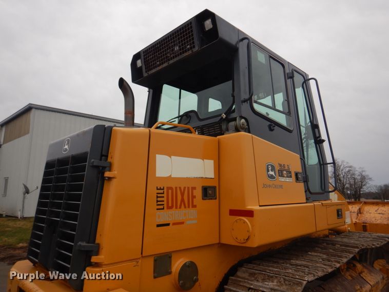 image for item DH8226 2004 John Deere 655C  track loader