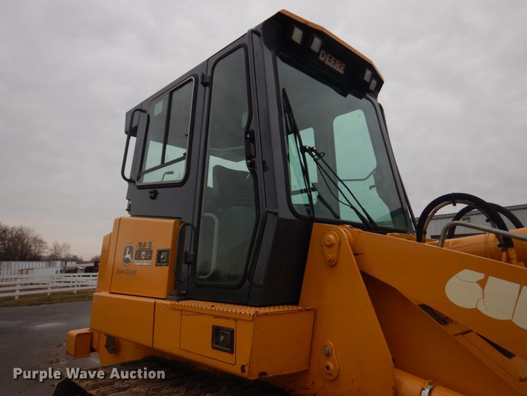 image for item DH8226 2004 John Deere 655C  track loader