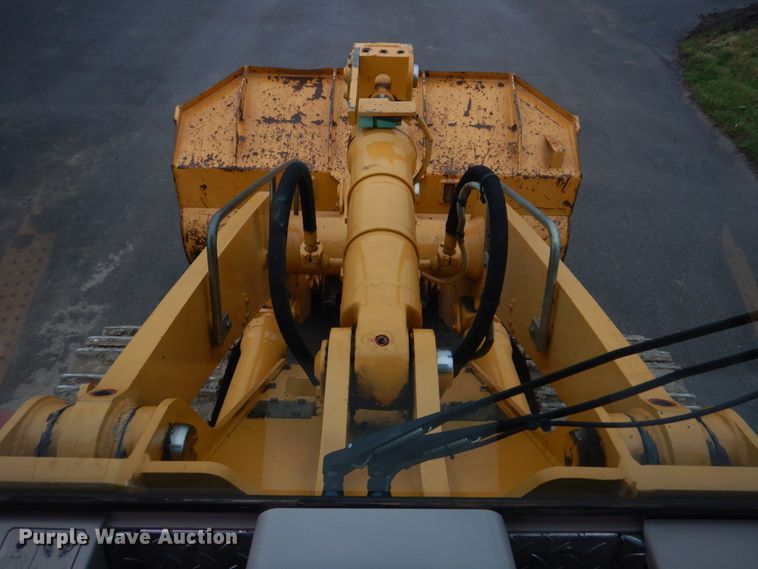 image for item DH8226 2004 John Deere 655C  track loader