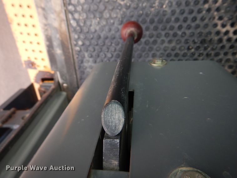 image for item DH8226 2004 John Deere 655C  track loader