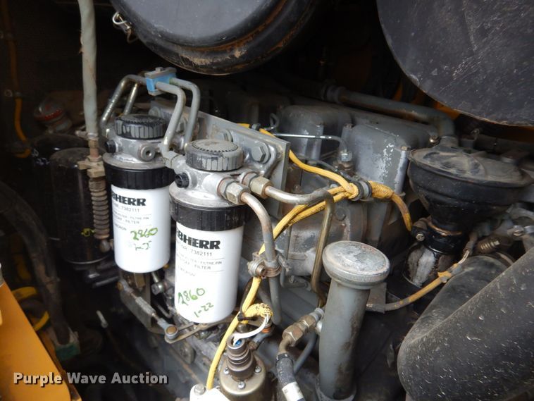 image for item DH8226 2004 John Deere 655C  track loader