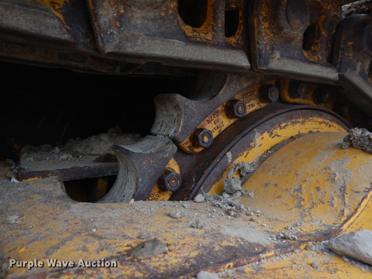 image for item DH8226 2004 John Deere 655C  track loader