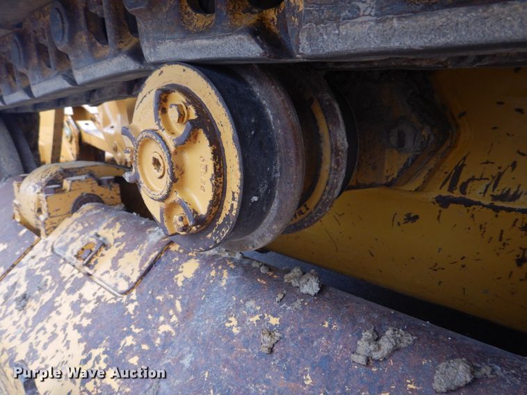 image for item DH8226 2004 John Deere 655C  track loader