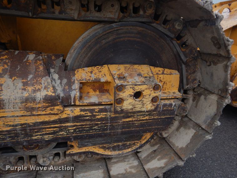 image for item DH8226 2004 John Deere 655C  track loader