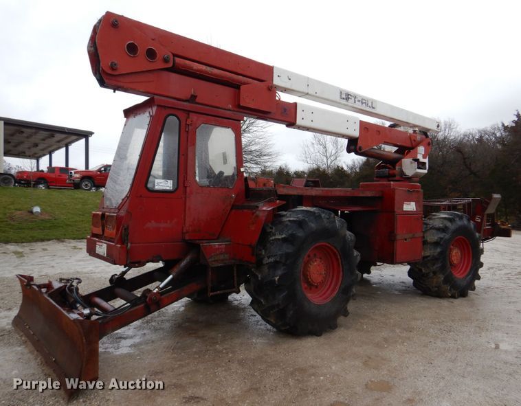 image for item DH8235 Brown Bear ATC9116  skidder with bucket