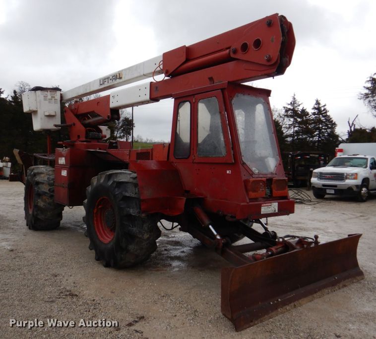 image for item DH8235 Brown Bear ATC9116  skidder with bucket