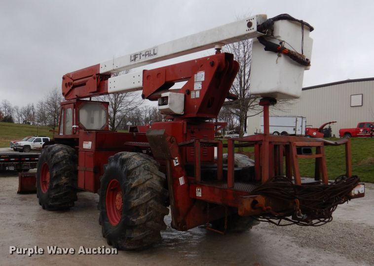 image for item DH8235 Brown Bear ATC9116  skidder with bucket