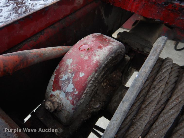 image for item DH8235 Brown Bear ATC9116  skidder with bucket