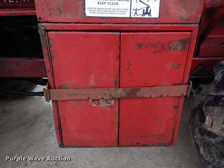 image for item DH8235 Brown Bear ATC9116  skidder with bucket